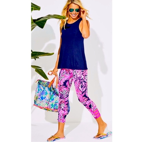Lilly Pulitzer Pink Navy A Jungle in Here Luxetic Weekender Cropped Pants - Picture 1 of 11